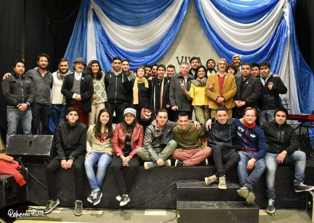 Foto grupal de estudiantes del profesorado de Música
